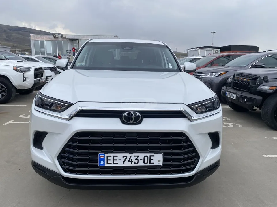 Toyota Grand Highlander xle 2023 — фото 1, купить с доставкой в Москву