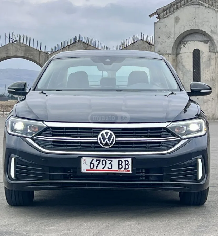 Volkswagen Jetta Se 2023 — миниатюра 2