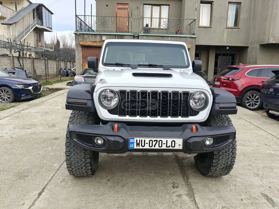 Jeep Gladiator mojave 2023 — миниатюра 3