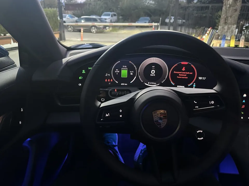 Porsche Taycan 4 S 2025 — миниатюра 3