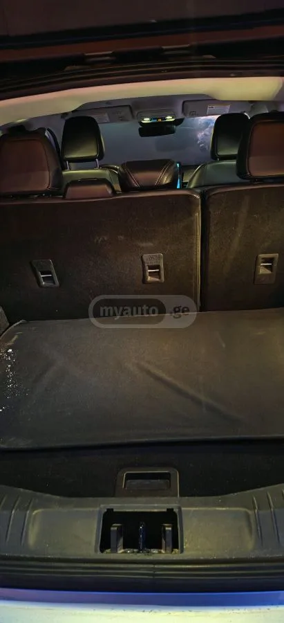 Ford Mustang Mach-E Select 4dr 4x2 Automatic 2022 — миниатюра 4