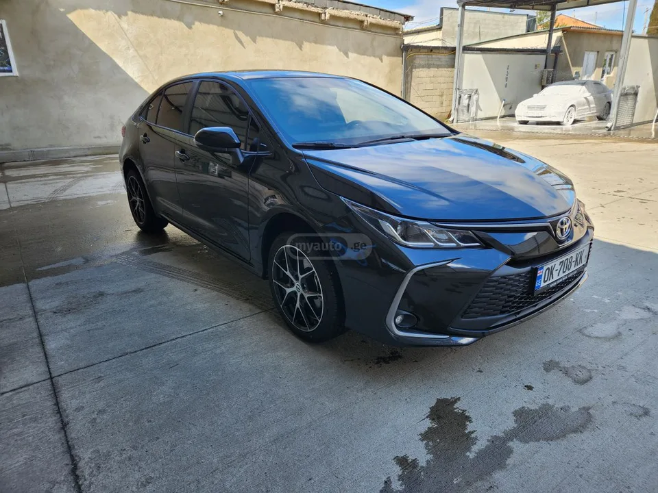 Toyota Corolla 2025 — миниатюра 5
