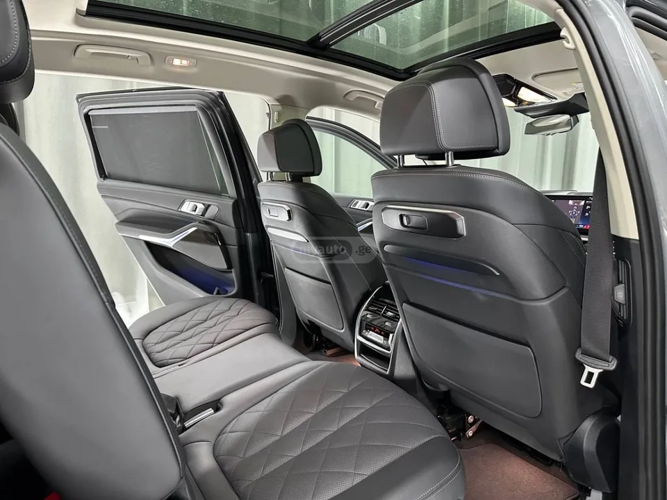 BMW X7 2024 — миниатюра 5