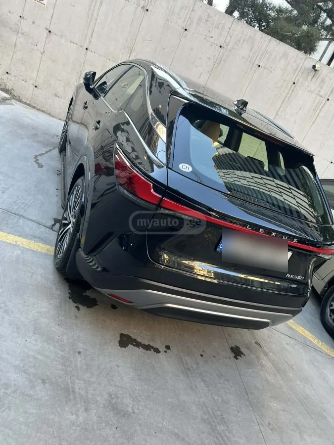 Lexus RX 350 Luxury 4dr 4x2 Automatic 2024 — миниатюра 3