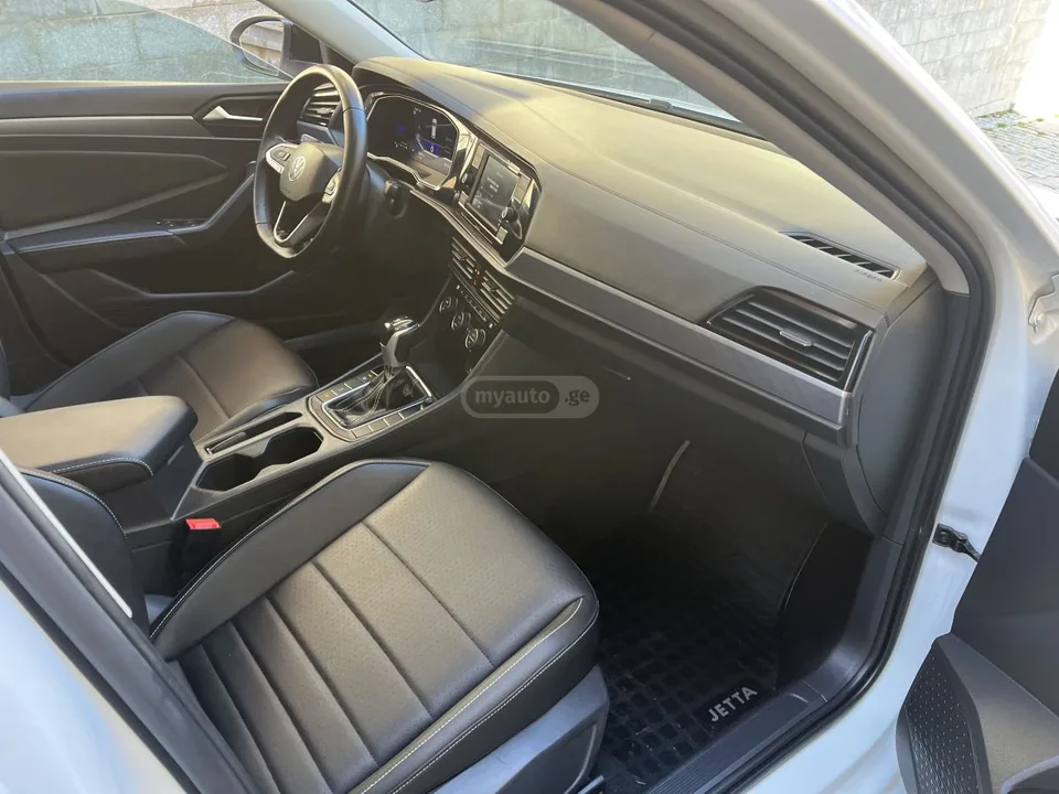 Volkswagen Jetta 2023 — миниатюра 4