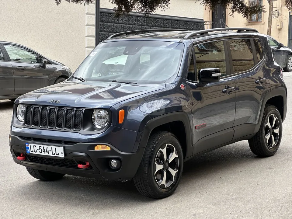 Jeep Renegade Trailhawk 4dr 4x4 Automatic 2022 — миниатюра 2