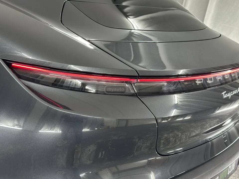 Porsche Taycan 4 S 2023 — миниатюра 3
