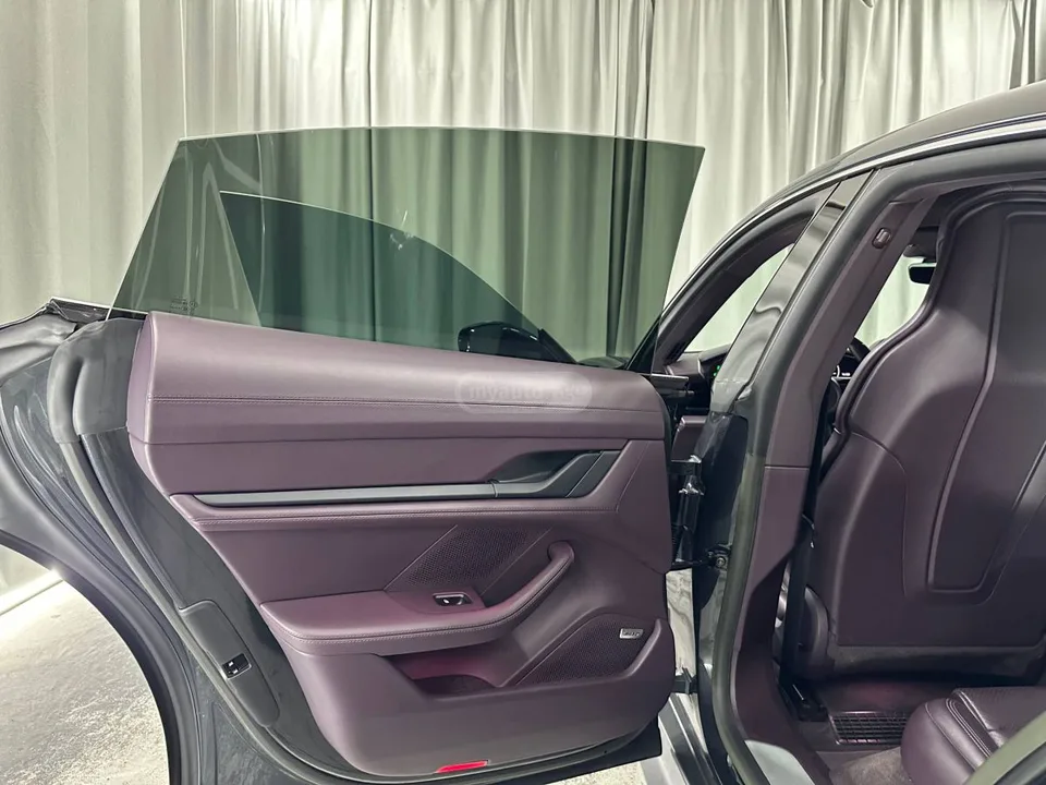 Porsche Taycan 4 S 2023 — миниатюра 4
