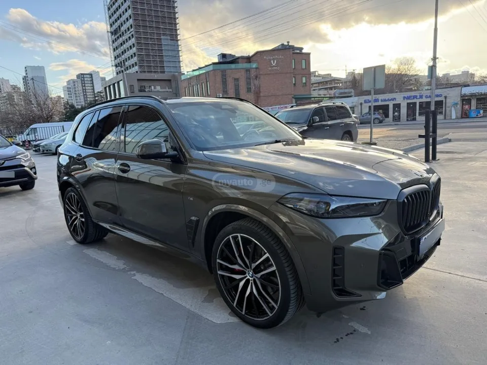 BMW X5 xDrive40i 4dr All-Wheel Drive 2023 — миниатюра 3