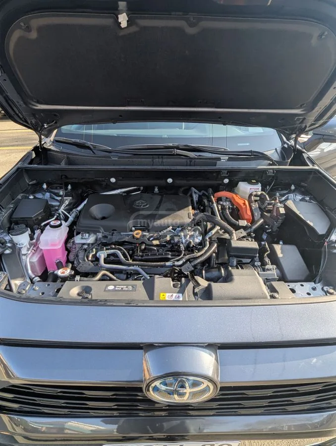 Toyota RAV 4 2025 — миниатюра 5