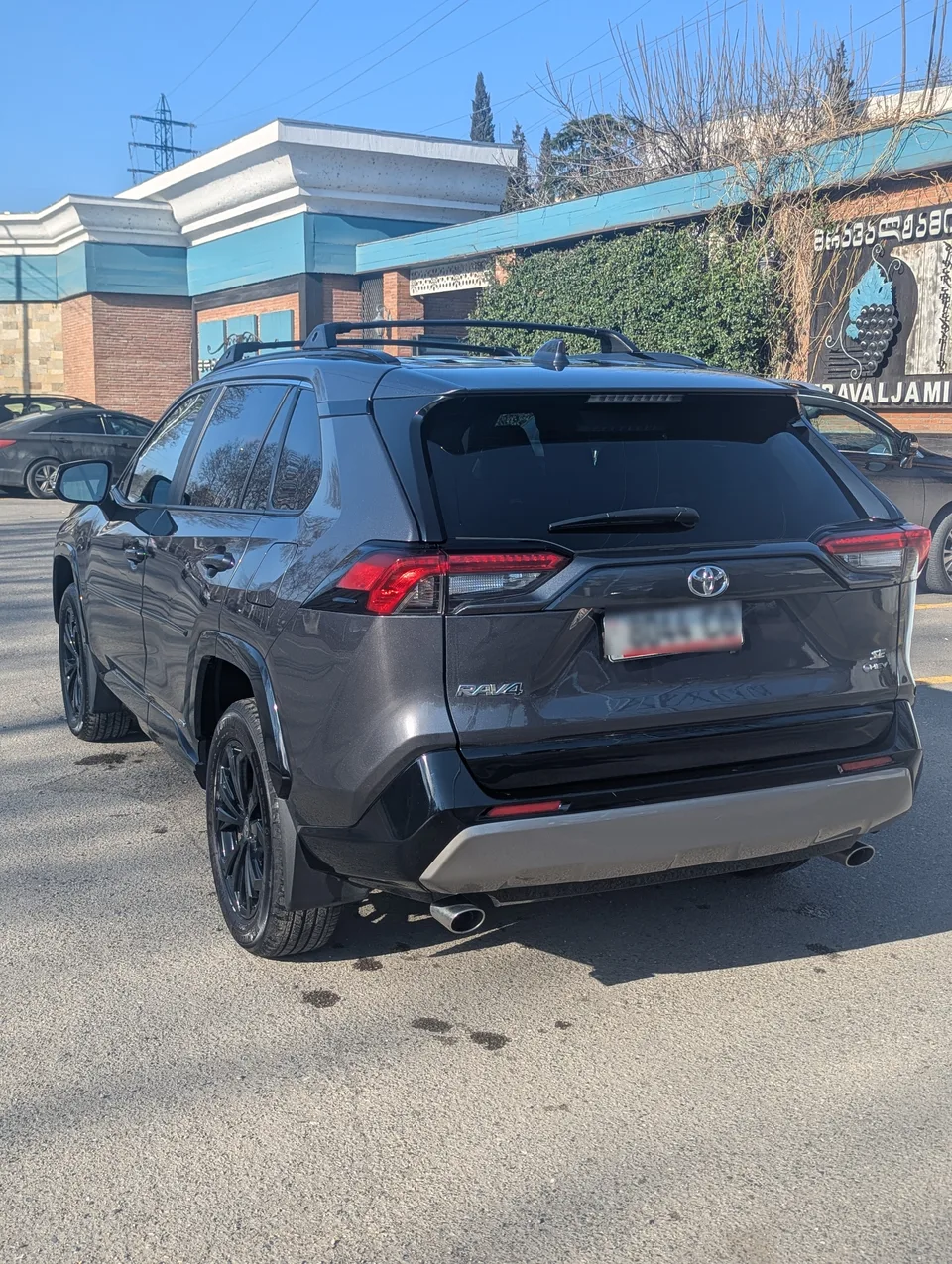 Toyota RAV 4 2025 — фото 1, купить с доставкой в Москву