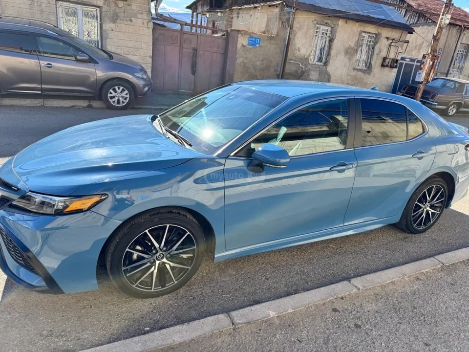Toyota Camry SE 4dr All-Wheel Drive Sedan A 2023 — миниатюра 3