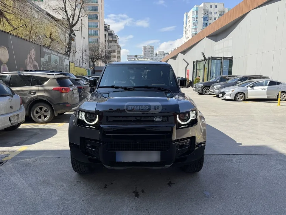 Land Rover Defender 90 2024 — миниатюра 2