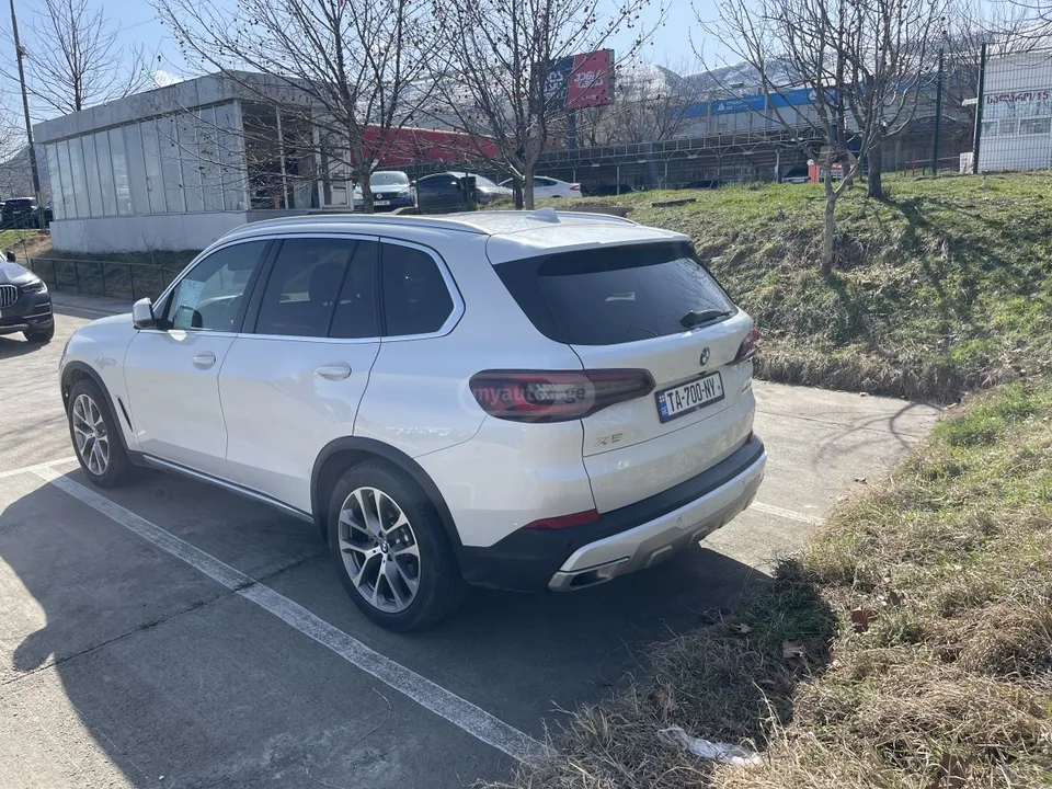 BMW X5 xDrive40i 4dr All-Wheel Drive 2023 — миниатюра 3