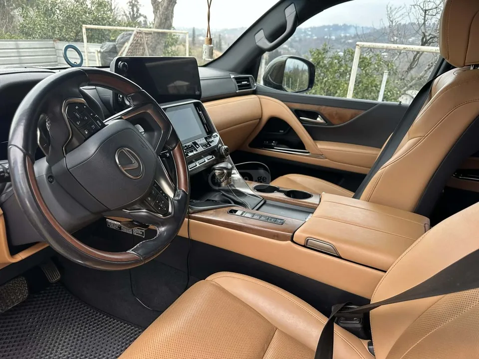 Lexus LX 500 2022 — миниатюра 3
