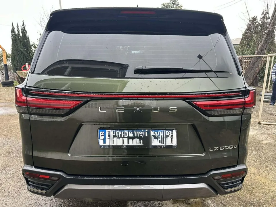 Lexus LX 500 2022 — миниатюра 4