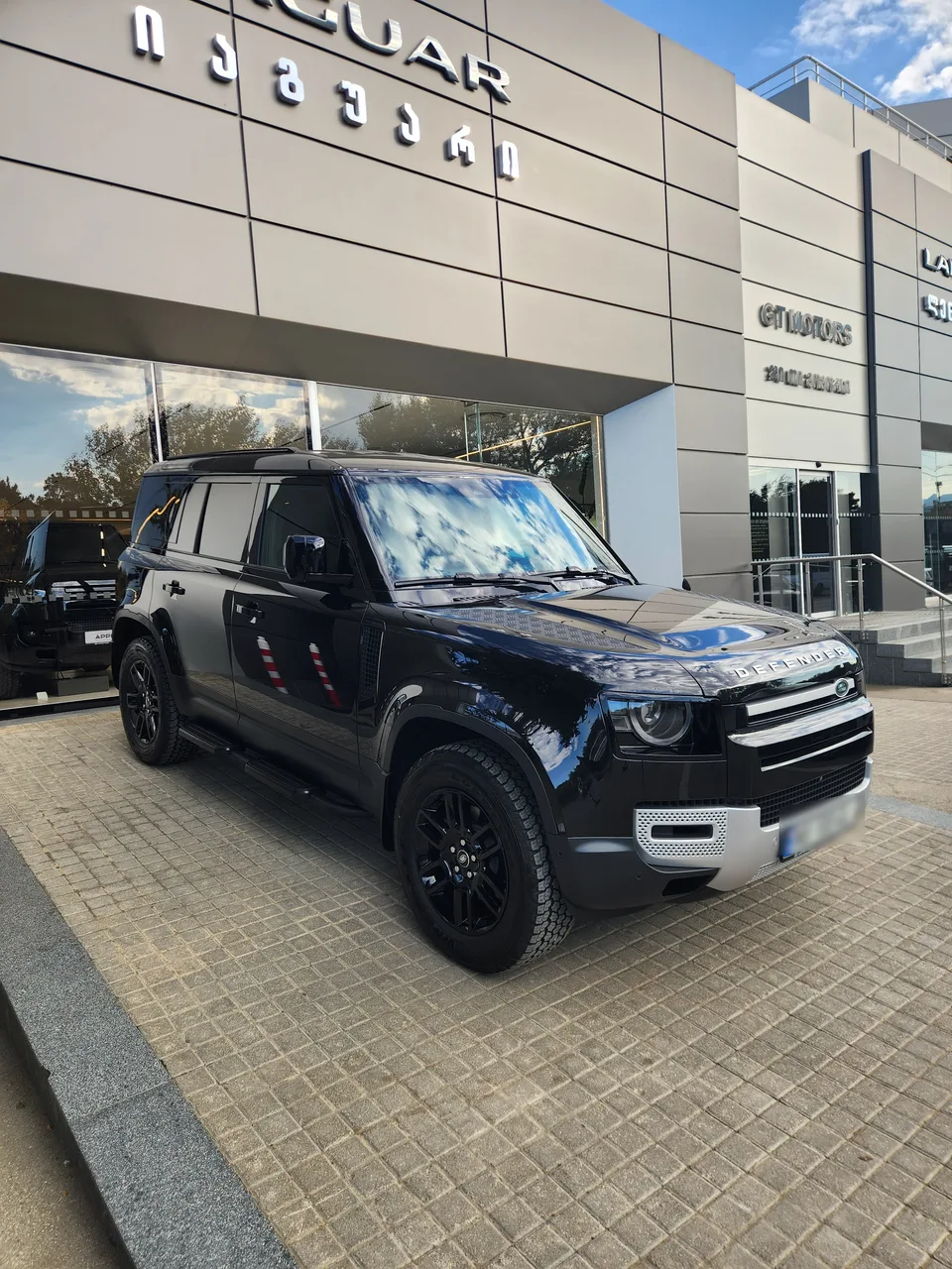 Land Rover Defender 110 2025 — миниатюра 4