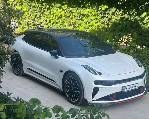 Zeekr 001 2025 купить в Москве