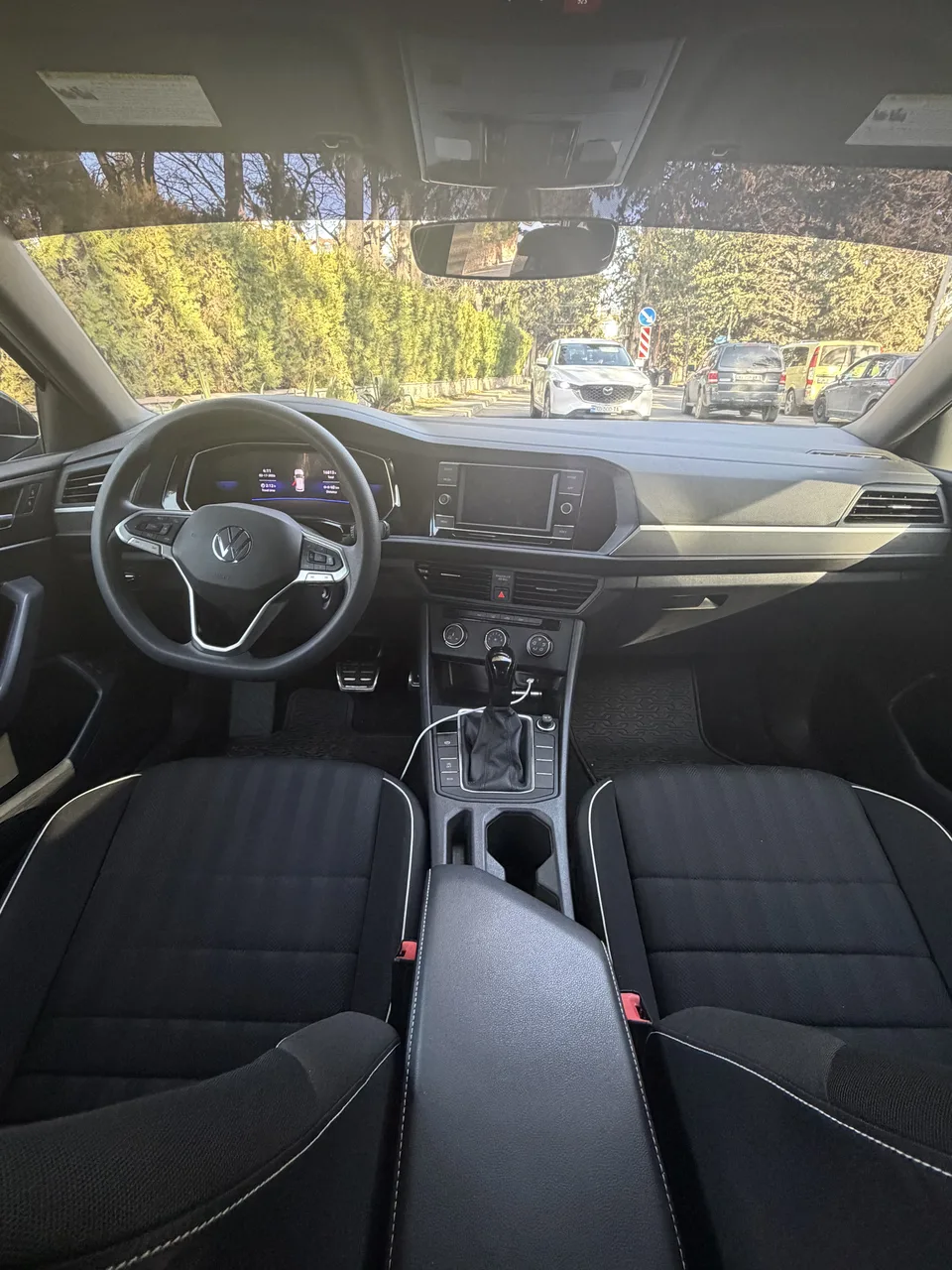 Volkswagen Jetta SPORT 2023 — миниатюра 3