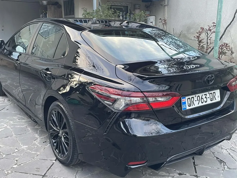 Toyota Camry SE 2022 — миниатюра 5