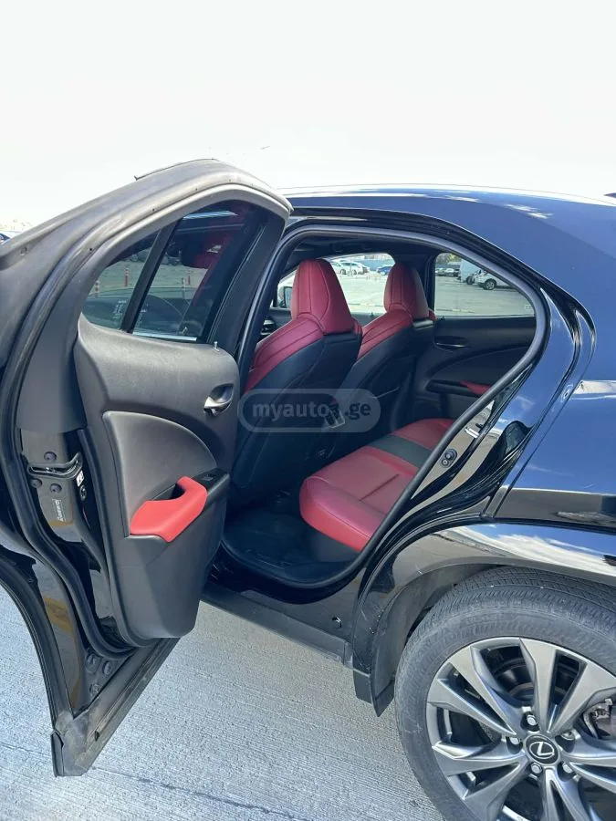 Lexus UX 250 h F SPORT 4dr All-Wheel Drive CV 2022 — миниатюра 3