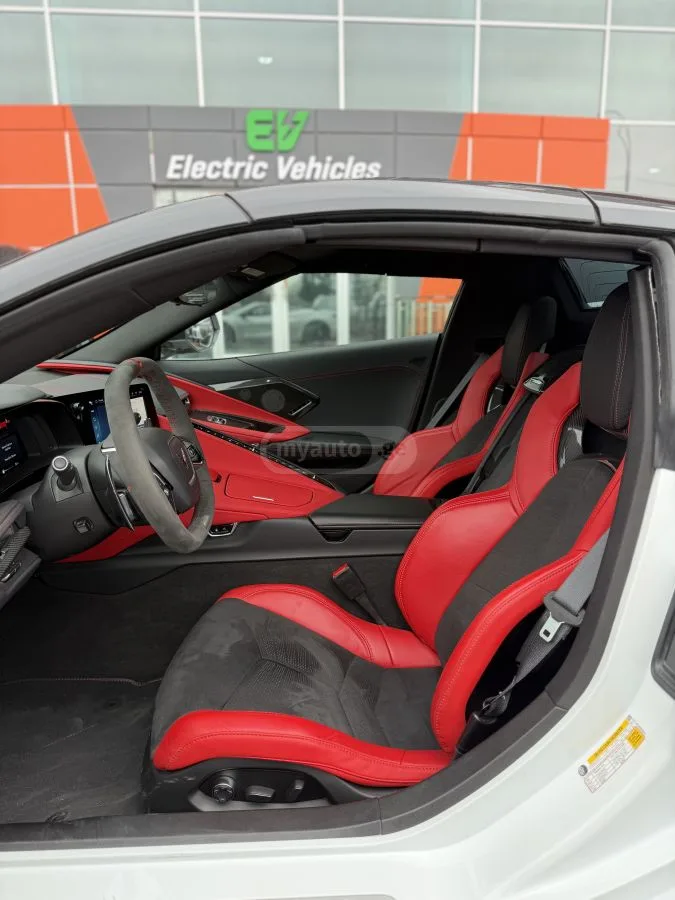 Chevrolet Corvette 2024 — миниатюра 5