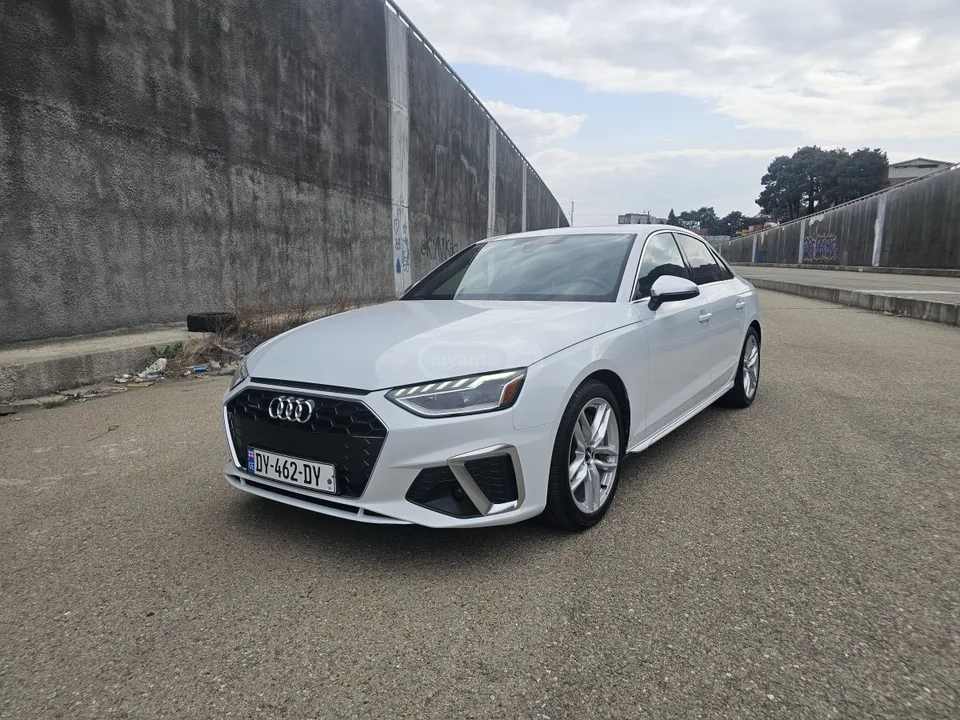Audi A4 2023 — миниатюра 2