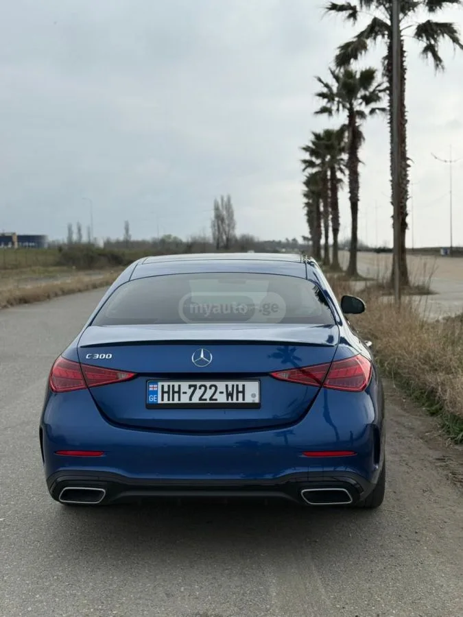 Mercedes-Benz C 300 2023 — миниатюра 3