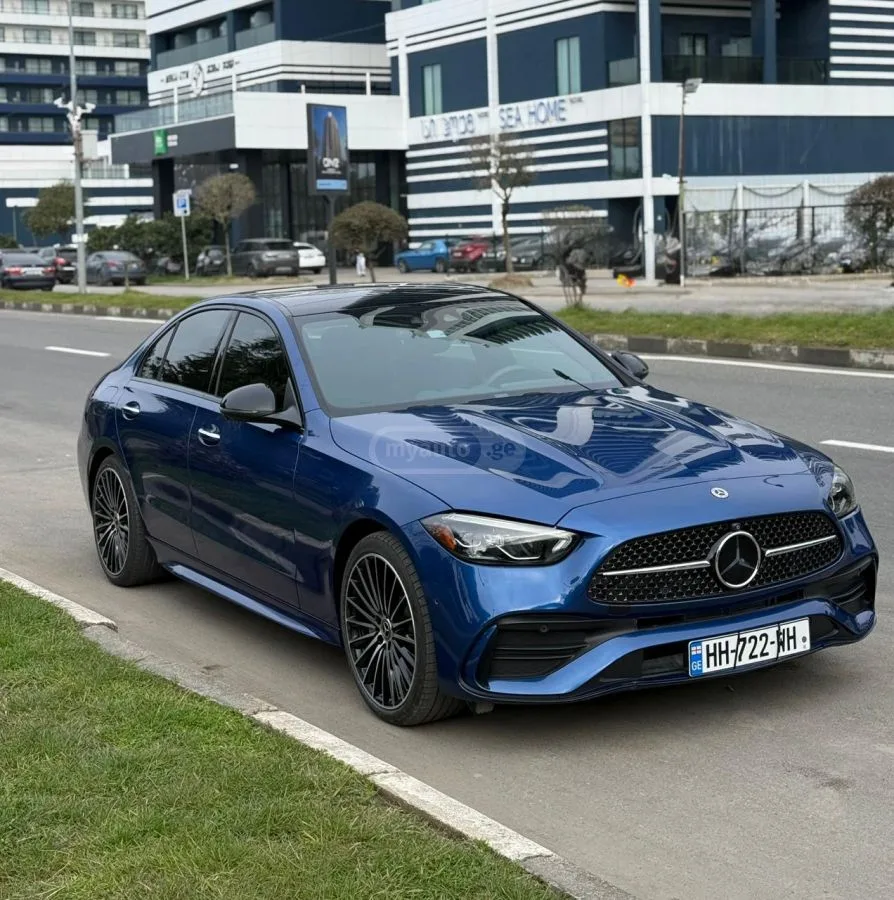 Mercedes-Benz C 300 2023 — фото 1, купить с доставкой в Москву