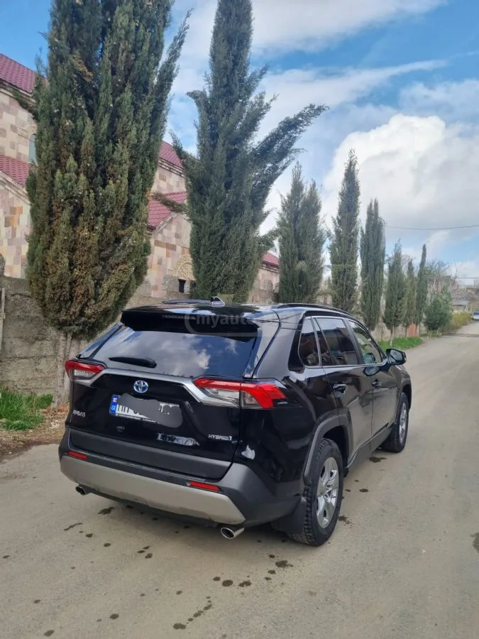 Toyota RAV4 2024 — миниатюра 4
