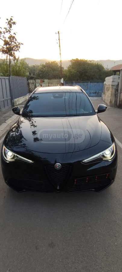 Alfa Romeo Stelvio VELOCE 2022 — миниатюра 2