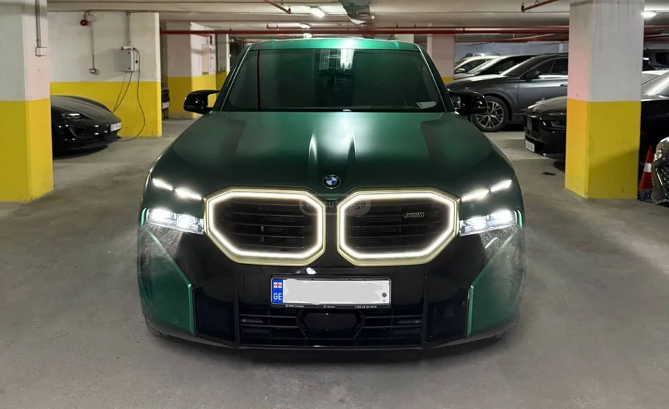 BMW XM 2023 — миниатюра 2