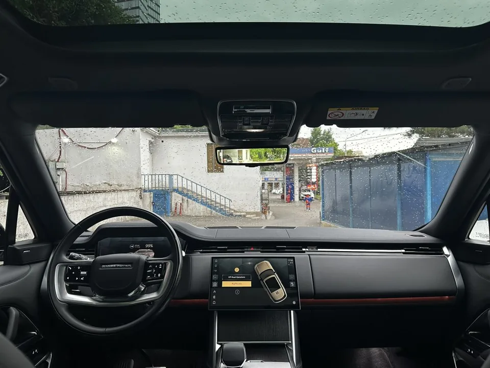 Land Rover Range Rover 2024 — миниатюра 3