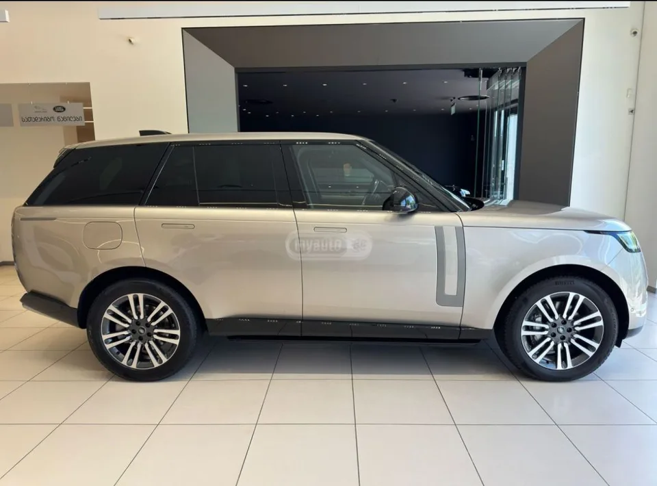 Land Rover Range Rover 2024 — фото 1, купить с доставкой в Москву