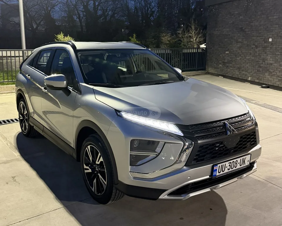 Mitsubishi Eclipse Cross 2025 — фото 1, купить с доставкой в Москву