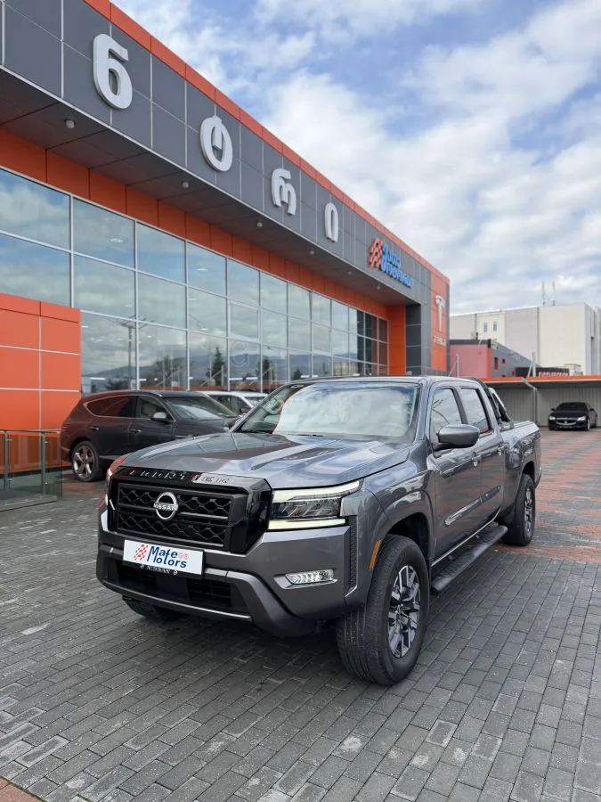 Nissan Frontier PRO-4X 4x4 Crew Cab 5 ft. box 2022 — фото 1, купить с доставкой в Москву