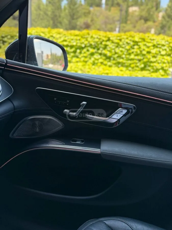 Mercedes-Benz EQS SUV 2023 — миниатюра 4