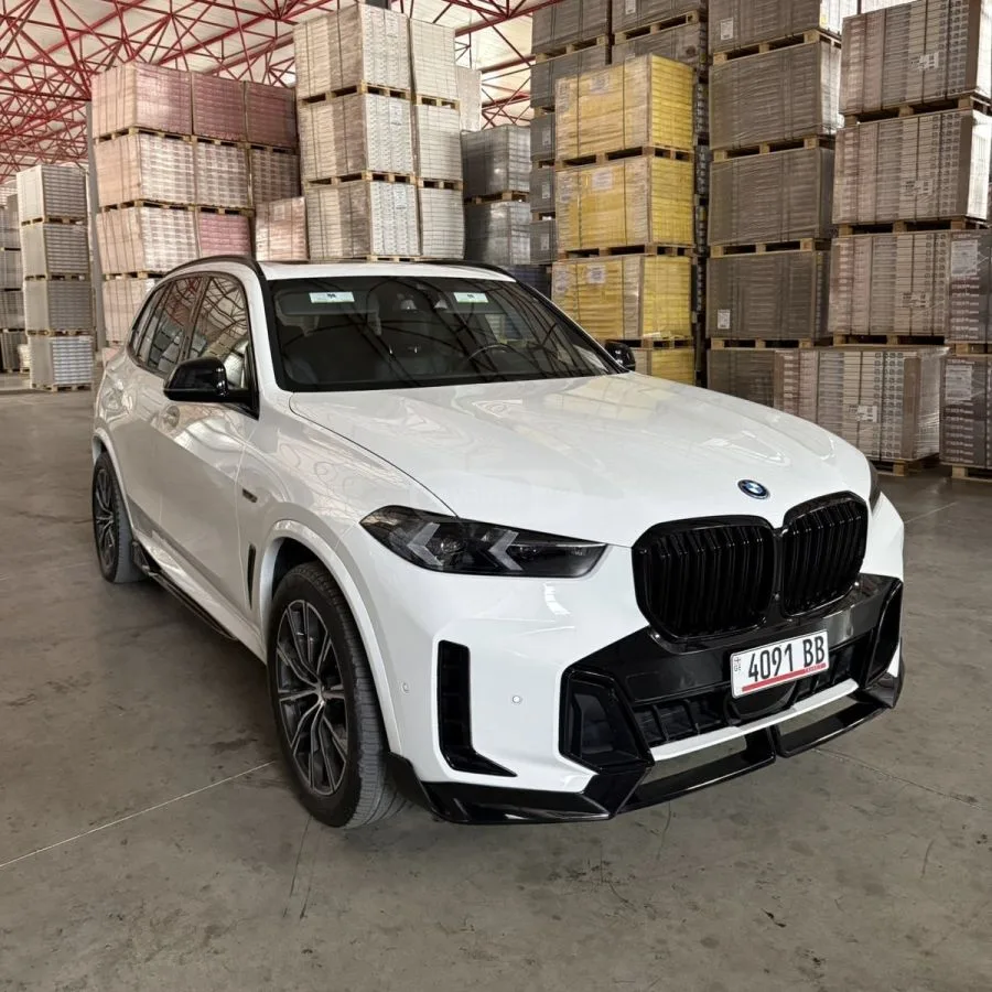 BMW X5 xDrive40i 4dr All-Wheel Drive 2022 — фото 1, купить с доставкой в Москву