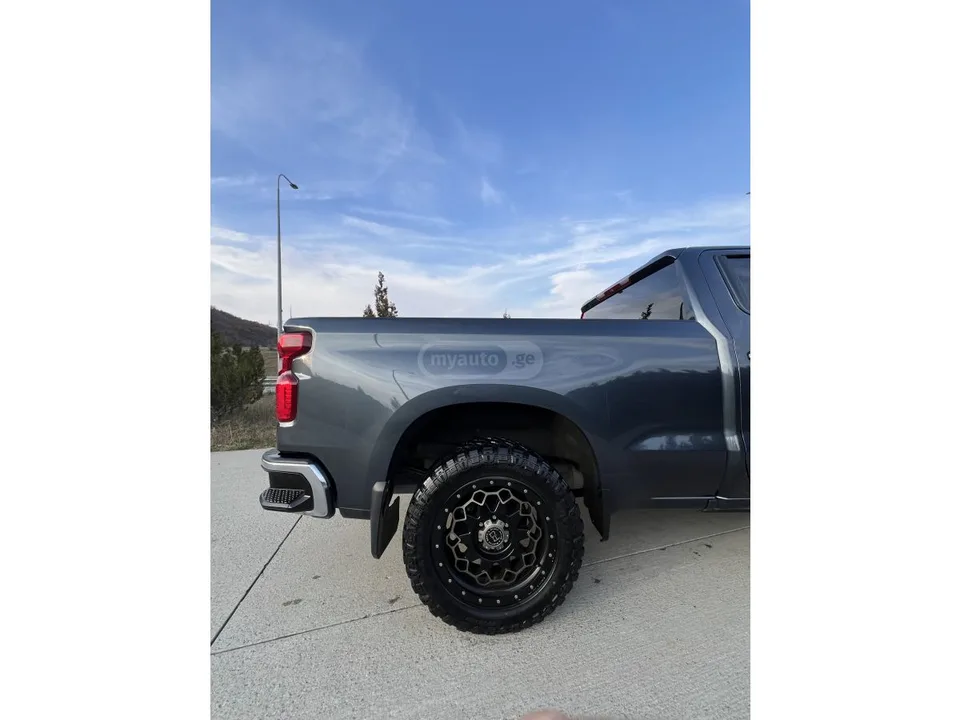 Chevrolet Silverado 4x4 2022 — миниатюра 2