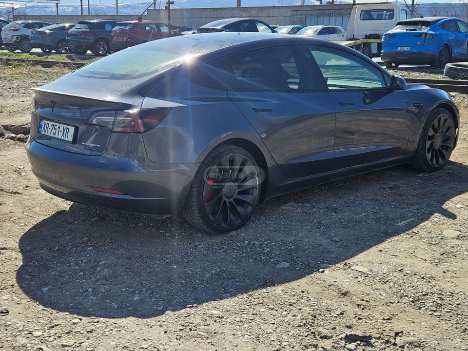 Tesla Model 3 Dual Motor 2022 — миниатюра 5