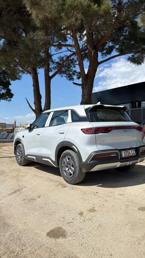 BYD Yuan 2025 — миниатюра 2
