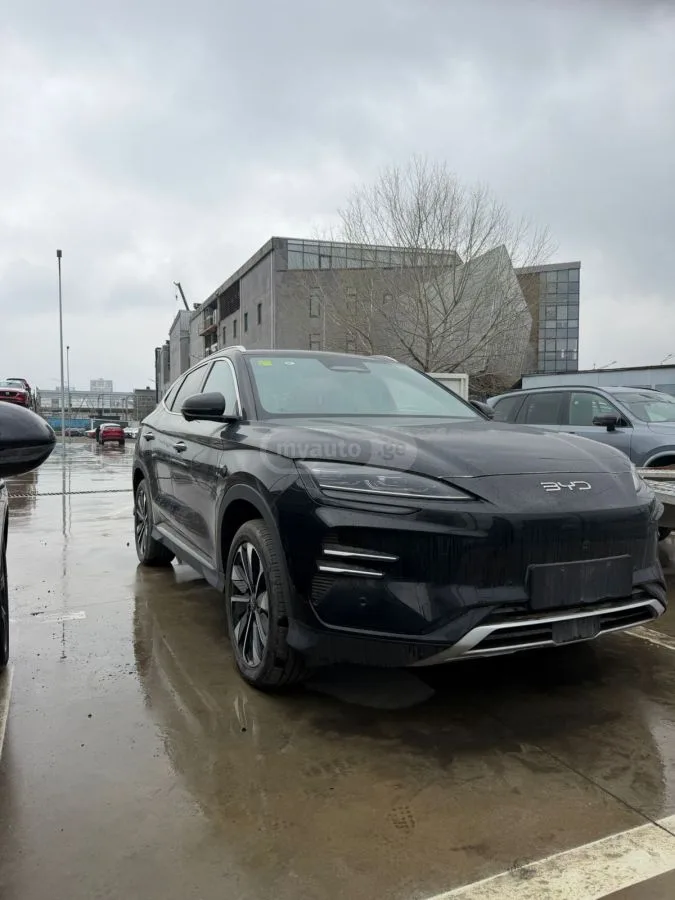 BYD Song Plus 2025 — фото 1, купить с доставкой в Москву