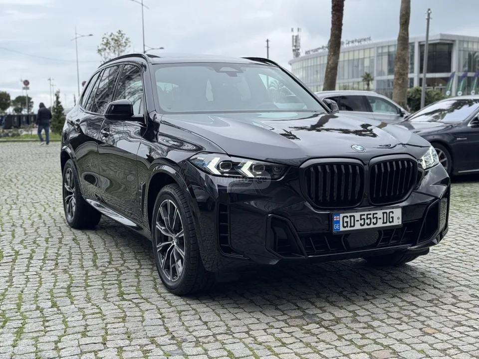 BMW X5 2025 — фото 1, купить с доставкой в Москву