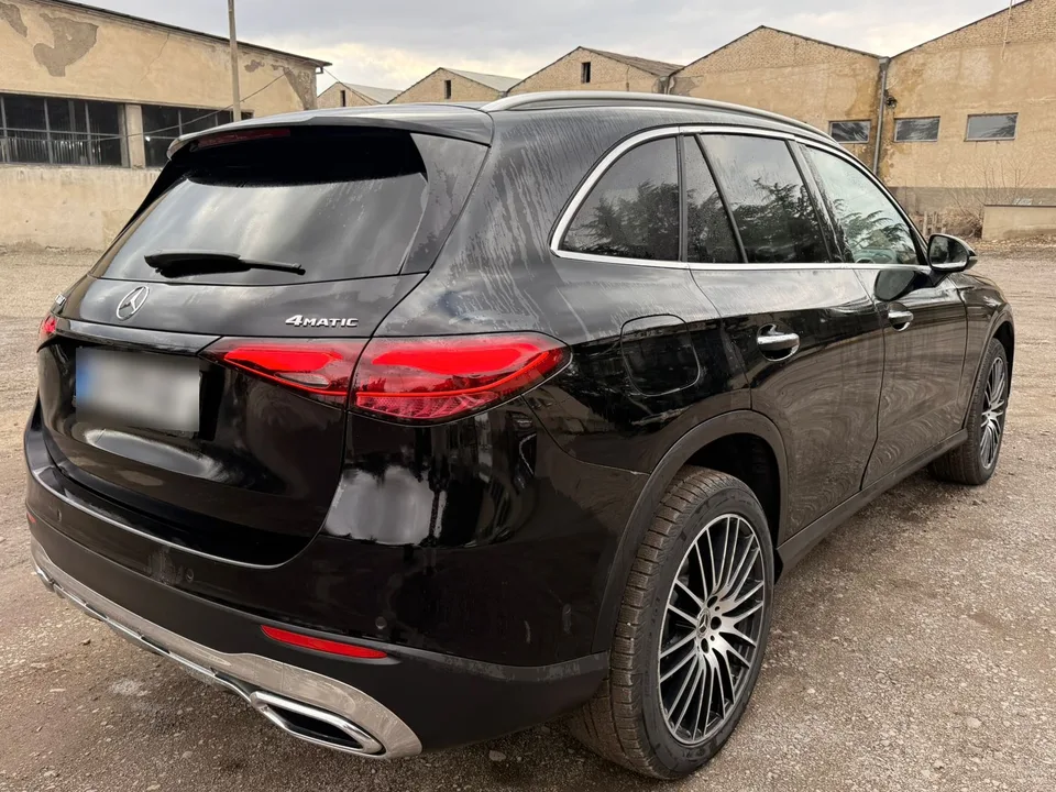 Mercedes-Benz GLC 300 2024 — миниатюра 3