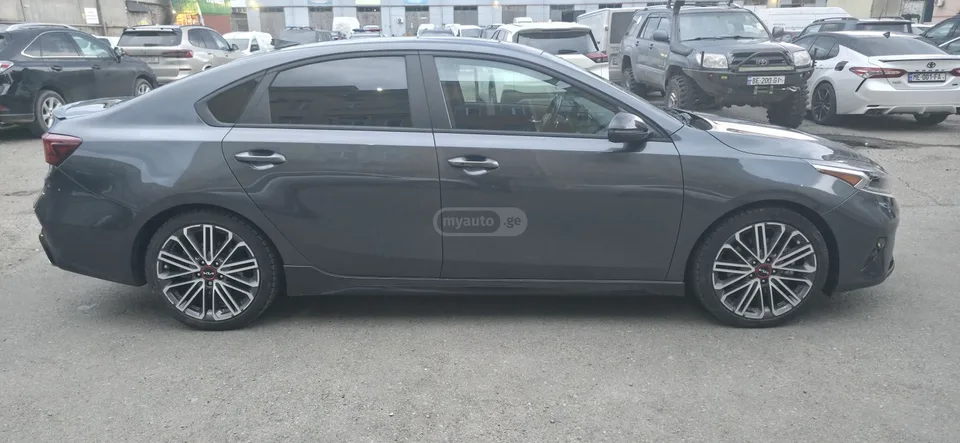 Kia Forte GT 2022 — миниатюра 4
