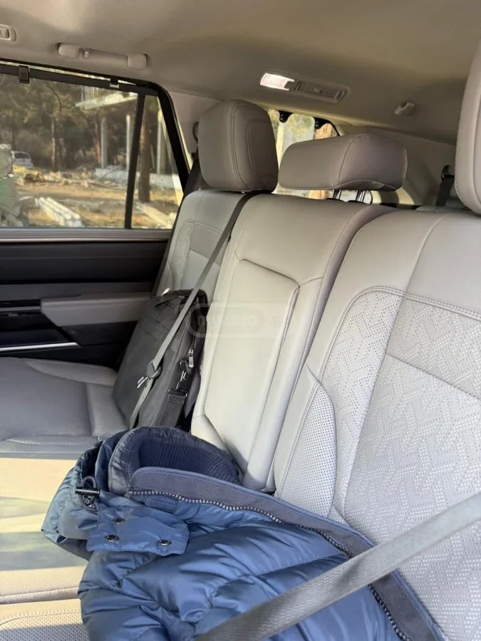 Toyota Sequoia Limited 4dr 4x4 Automatic 2024 — миниатюра 4