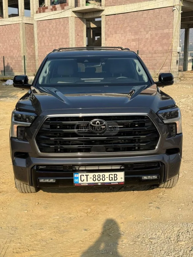 Toyota Sequoia Limited 4dr 4x4 Automatic 2024 — фото 1, купить с доставкой в Москву