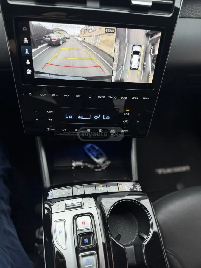 Hyundai Tucson Limited 4dr All-Wheel Drive Au 2023 — миниатюра 5