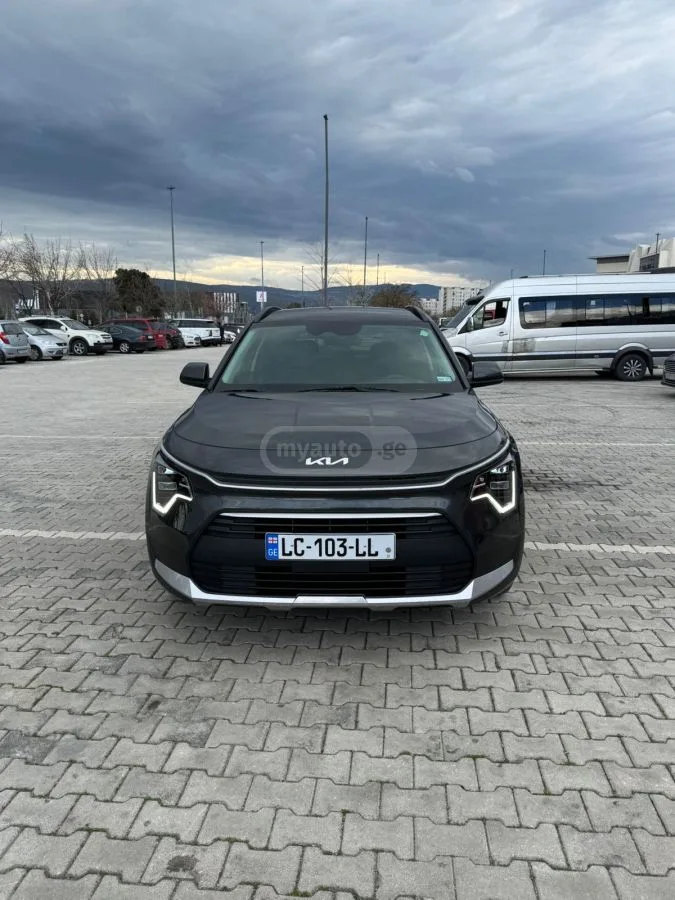 Kia Niro 2023 — миниатюра 2