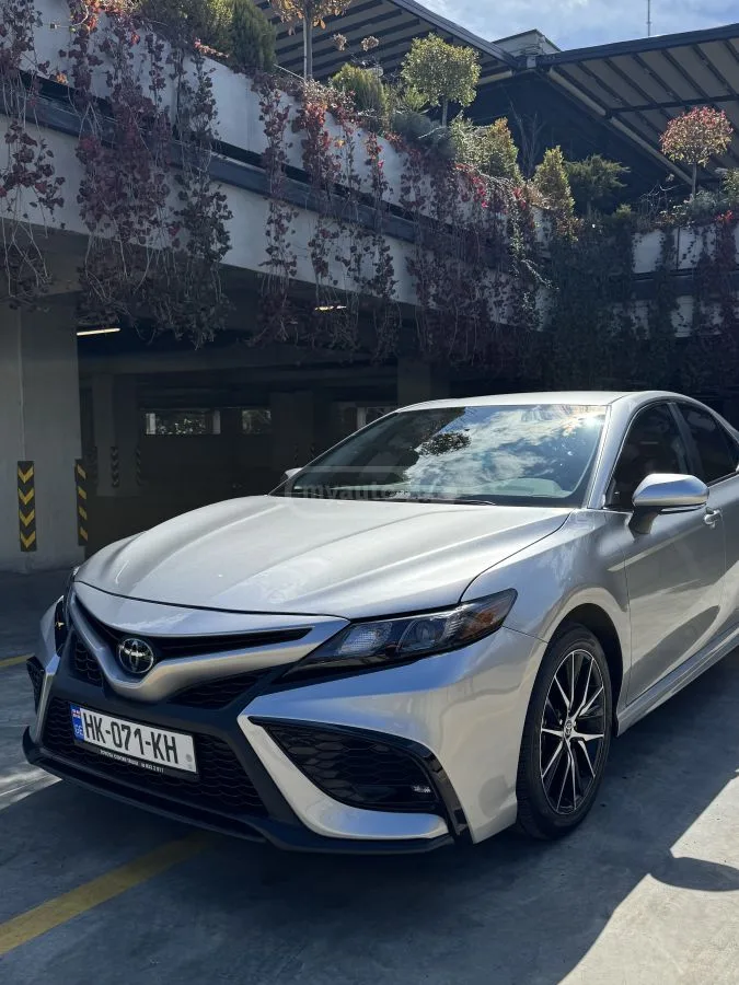 Toyota Camry 2023 — миниатюра 5